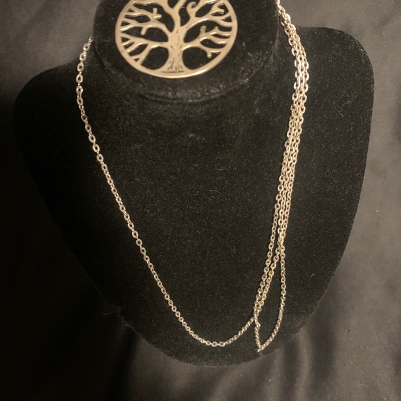 .925 Silver Large Tree of Life Necklace - Picture 2 of 3